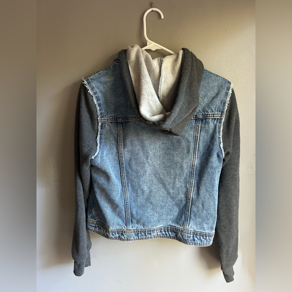 Aeropostale Women’s Denim Hybrid Jacket with Hood - Picture 9 of 9